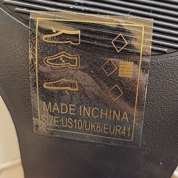 BRAND NEW QUPID POINTED TOE CHUNKY HEEL BOOT - Picture 15 of 15